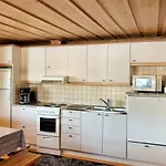 Lappalaisen Lomamoekit Lepola Holiday home *